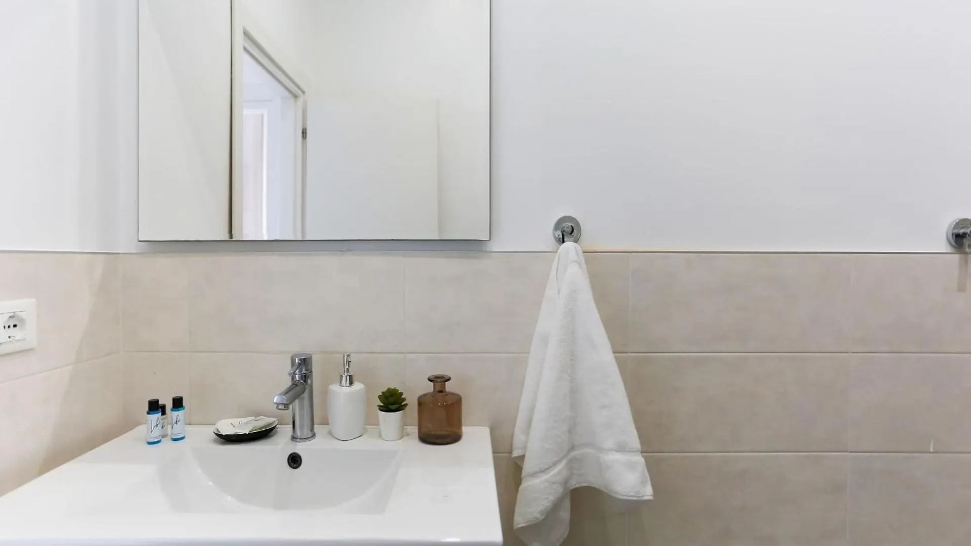 The Best Rent - Spacious Two Bedrooms Apartment In Porta Romana Milan Italy