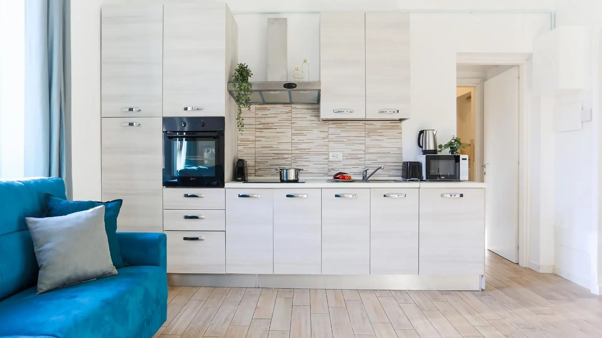 The Best Rent - Spacious Two Bedrooms Apartment In Porta Romana Milan 0*,  Italy